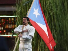 X fatica mentre domina la efficiency del Unhealthy Bunny Halftime Present