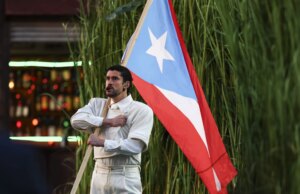 X fatica mentre domina la efficiency del Unhealthy Bunny Halftime Present