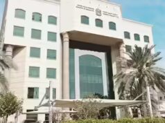 Gli Emirati Arabi Uniti pubblicano 25 nuove linee guida sull’intelligenza artificiale per le scuole e ne vietano l’uso agli studenti sotto i 13 anni