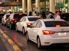 Nessuna licenza, multa di 2.600 SR: l’autorità saudita dei trasporti prende di mira le autovetture non-public