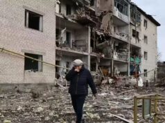 L’Ucraina colpisce la Russia: 11 feriti mentre Kiev prende di mira il sito industriale e l’impianto di lavorazione del fuel di Mosca