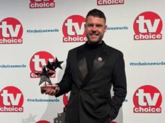 Danny Miller ha detto “è troppo” poiché è supportato dall’aggiornamento “tutto esaurito” di Emmerdale