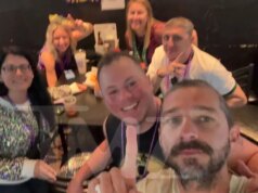 Shia LaBeouf va al pub per un hamburger dopo il rilascio dalla prigione di New Orleans