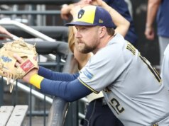 Rapporto: I Guardiani firmano 1B Rhys Hoskins per un accordo con la lega minore