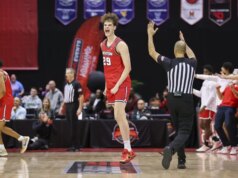 La carriera notturna di Amael L’Etang porta Dayton oltre il numero 23 di Saint Louis