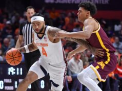 Illinois G Kylan Boswell (mano) tornerà contro l’Indiana
