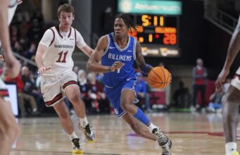 L’abilità di tiro di Brady Dunlap spinge il numero 19 Saint Louis oltre Davidson