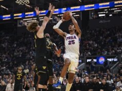 I 76ers limitano i Warriors a 2 tiri liberi nella vittoria schiacciante
