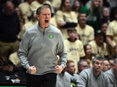 L’Oregon cerca di recuperare 10 partite contro la Penn State mentre gli infortuni persistono