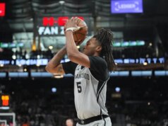 Gli Spurs inseguono la vittoria della serie stagionale contro i Lakers