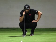 Jon Rahm si fa strada fino al comando del secondo turno al LIV Adelaide