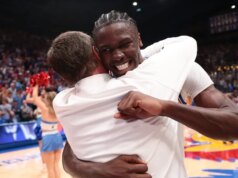 Riepilogo dei primi 25: il numero 9 del Kansas pone high quality alla corsa perfetta del numero 1 dell’Arizona