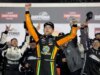 Chandler Smith ruba la vittoria all’OT nella gara di apertura della NASCAR Truck Sequence