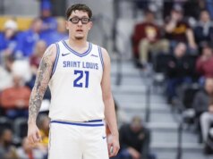 Il numero 23 di Saint Louis mira a mantenere un forte vantaggio A-10 contro Dayton