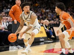 Il Texas cavalca forte nel secondo tempo vincendo su strada sul Missouri