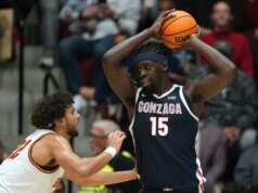 Graham Ike potenzia il numero 12 Gonzaga superando il rivale di lunga knowledge Santa Clara