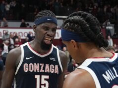 Graham Ike insegue il document scolastico mentre il numero 11 del Gonzaga ospita il Pacific