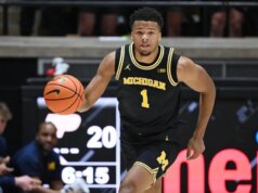 Nella prima partita da numero 1, il Michigan sconfigge la Purdue numero 7