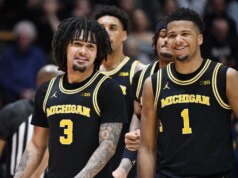 Riepilogo dei primi 25: nella prima partita come numero 1, il Michigan supera la Purdue numero 7