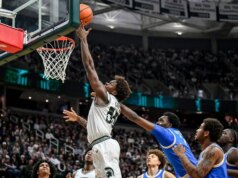 N. 15 Lo Stato del Michigan picchia l’UCLA mentre gli animi si infiammano tardi