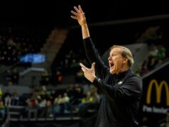 I tiri liberi di Nate Bittle coronano la rimonta dell’Oregon per battere l’USC