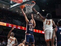 Fresco di disfatta, il numero 10 dell’Illinois tiene alta la guardia contro l’UCLA