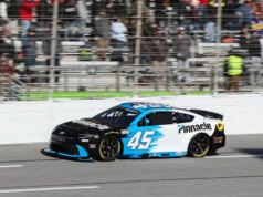 Nonostante l’incidente, Tyler Reddick porta a casa l’Autotrader 400 con doppi tempi supplementari