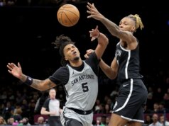 Julian Champagnie si gode il ritorno a casa di Brooklyn mentre gli Spurs raggiungono quota 11 consecutive