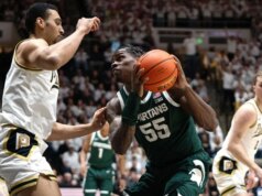 Il numero 13 del Michigan State resiste in ritardo per la vittoria sconvolta sul numero 8 Purdue