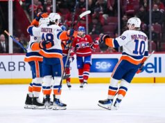Gli Islanders pareggiano la partita in ritardo, mandano i Canadiens alla sconfitta OT