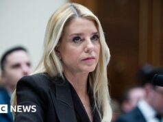 Il procuratore generale degli Stati Uniti è stato criticato dopo aver affermato che tutti i file Epstein sono stati rilasciati