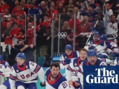 Trump invita gli eroi olimpici americani dell’hockey allo Stato dell’Unione durante una chiamata negli spogliatoi
