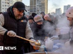 Gli attacchi russi ai siti energetici ucraini sono “particolarmente depravati”, afferma il primo ministro britannico Starmer