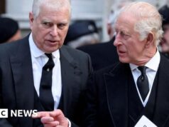 I legislatori statunitensi dicono alla BBC che Andrew dovrebbe testimoniare sui file Epstein