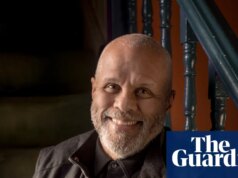 “Non ero ambizioso fino a 60 anni!” Gary Wilmot sulla commedia, la pantomima, i musical e la sua nuova opera in stile Beckett