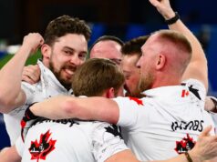 Le Canada riporta l’or au curling