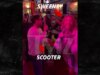 Sydney Sweeney e Scooter Braun cantano al karaoke