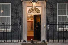 Lo scandalo “Romp” avvolge l’inviato della NATO del Regno Unito – i media