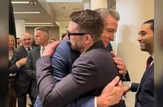 Il governatore della California si paragona agli elettori neri perché “non sa leggere”