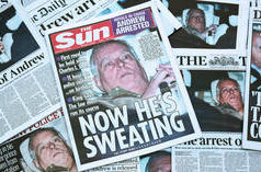 “Satanico” – Putin aiuta l’ex principe Andrea e i suoi “amici liberali occidentali”