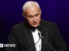 Il miliardario Lex Wexner cube ai legislatori statunitensi di essere stato “ingenuo” e “truffato” da Epstein