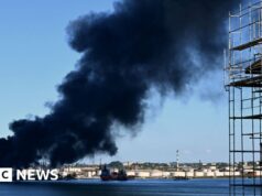Raffineria di petrolio in fiamme a Cuba mentre la crisi del carburante si aggrava