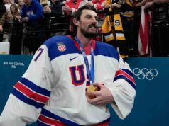 I Jets sono entusiasti della partita con la medaglia d’oro di Connor Hellebuyck per gli Stati Uniti