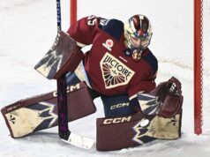 Desbiens respinge 34 tiri, Victoire batte i Sirens nella prima partita dalla pausa olimpica