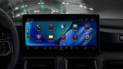 CarPlay-Liquid-Glass-Dark.jpg