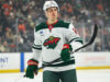 Joel Eriksson Ek di Wild esce dalla partita contro Mammoth dopo aver preso il bastone alto