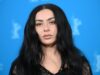 Charli XCX afferma di essersi “avvicinata” al crollo rappresentato nel nuovo movie The Second