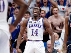 Il numero 9 del Kansas batte il numero 1 e l’Arizona precedentemente imbattuta
