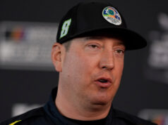 Kyle Busch conquista la pole della Daytona 500, inseguendo la vittoria che gli è sfuggita