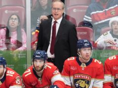 Cronaca: La squadra finlandese ha scelto Paul Maurice come allenatore olimpico in mezzo a tumulti